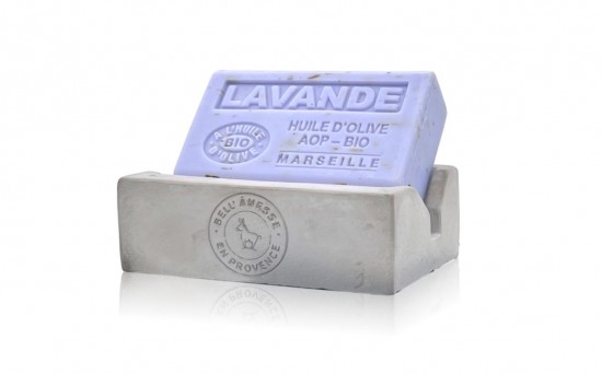 Zeepbakje gewreven beton