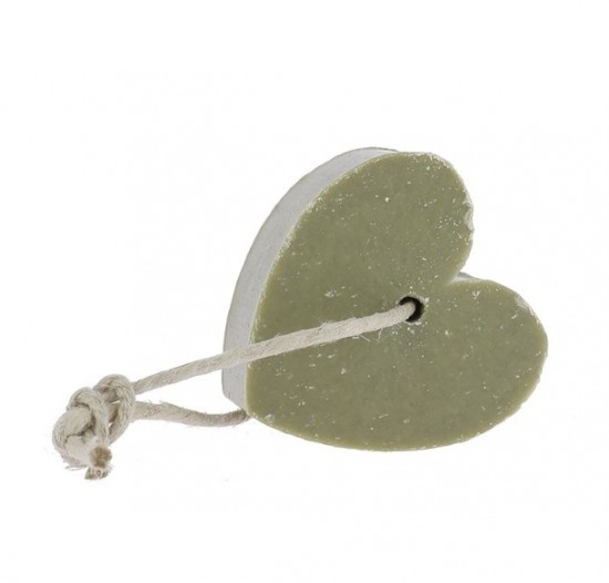 Ontdek onze olijfzeep in hartvorm met touw.